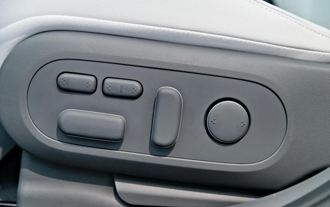 Hyundai IONIQ 5 cena 258714 przebieg: 8, rok produkcji 2024 z Radomsko małe 781